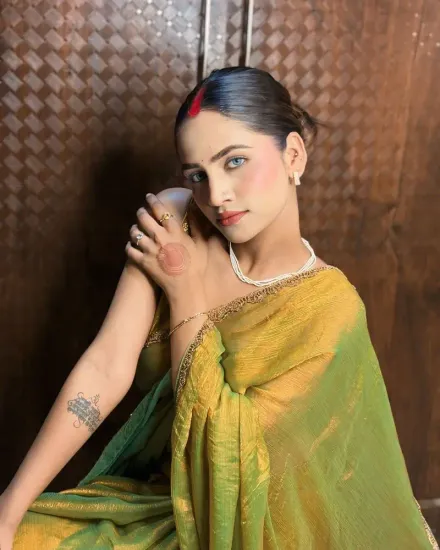 Aarohi Menon, verified companion in Greater Kailash